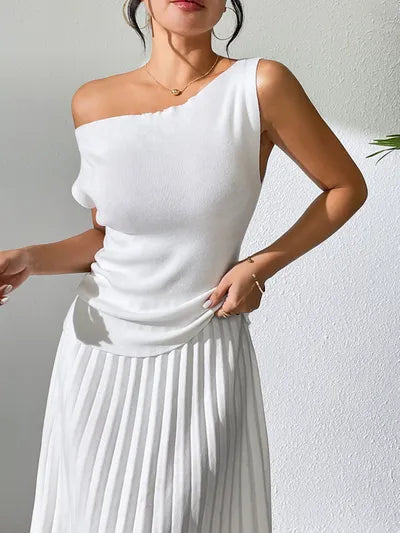 Stylish women's tops in the USA – blouses, crop tops, t-shirts, tank tops, and more. Shop trendy and timeless fashion with fast shipping across America.