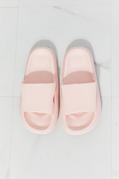 MMShoes Arms Around Me Open Toe Slide in Pink